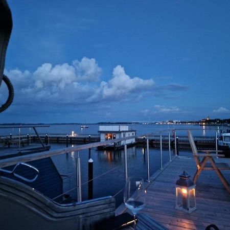 Hausboot Liliput Hotel Stralsund Exterior photo