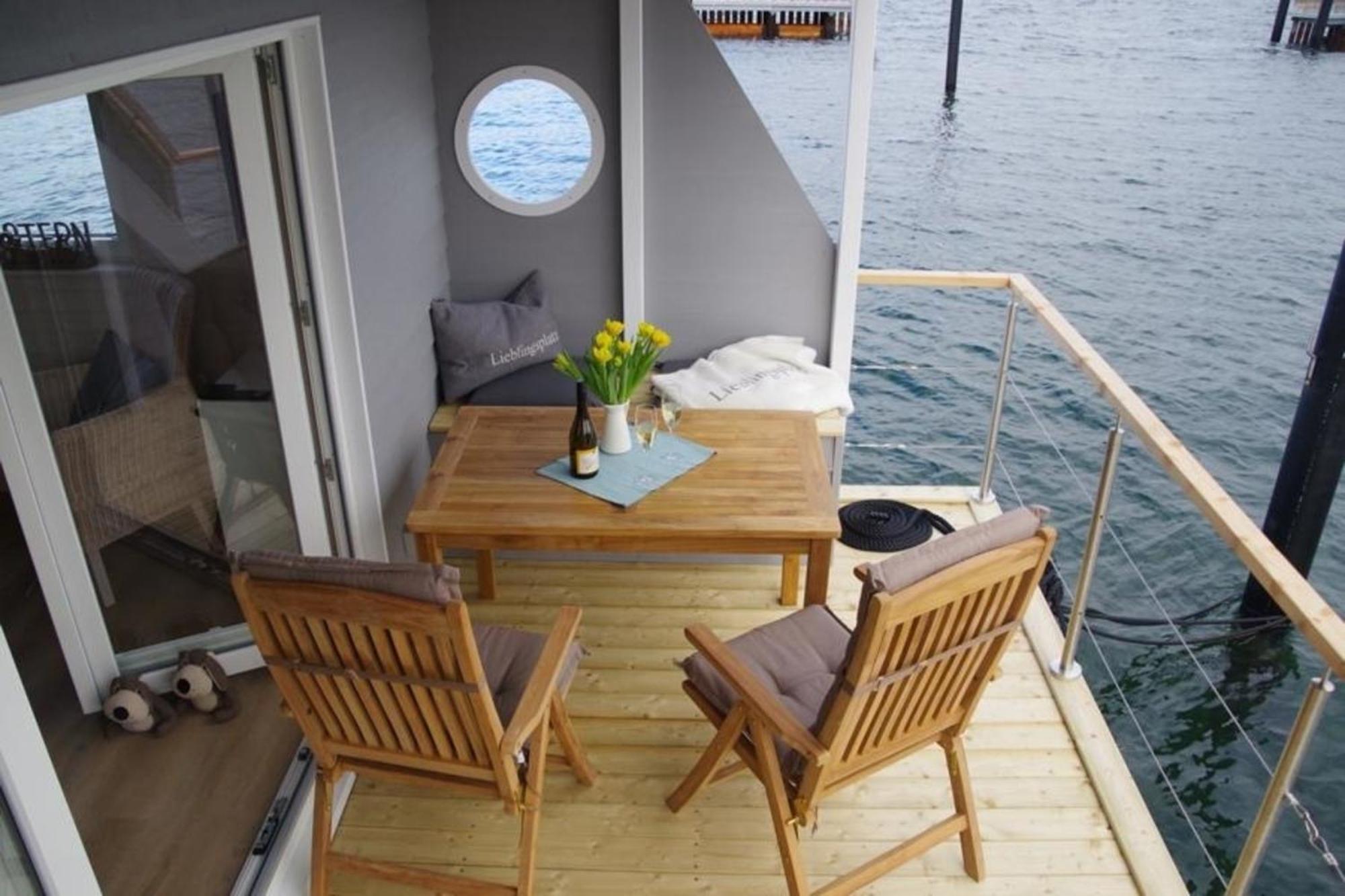 Hausboot Liliput Hotel Stralsund Exterior photo