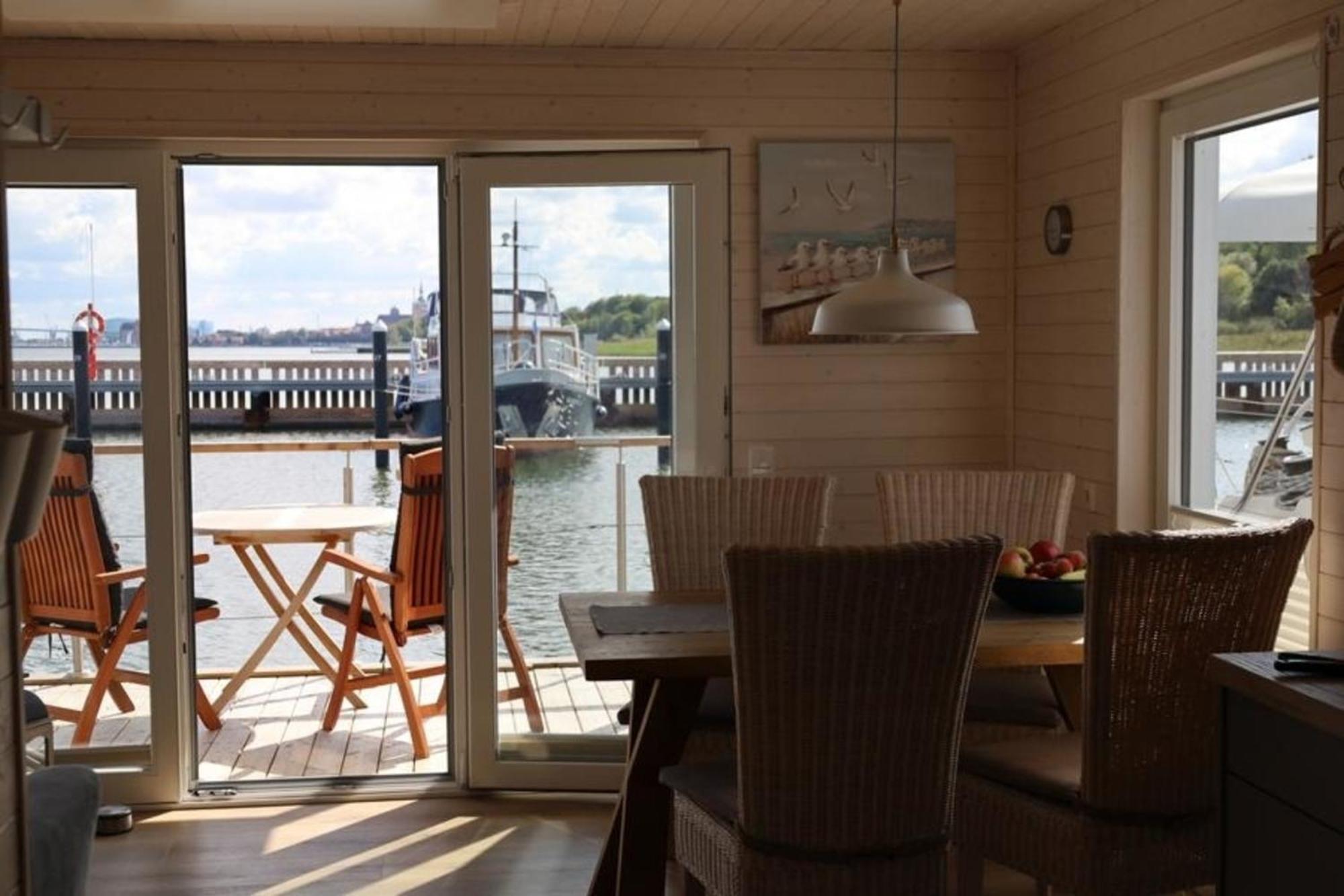 Hausboot Liliput Hotel Stralsund Exterior photo